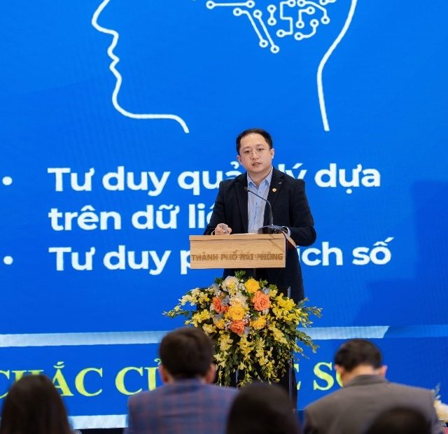 Giám đốc Bạch Trung Quân phát biểu tại hội thảo đo lường y tế